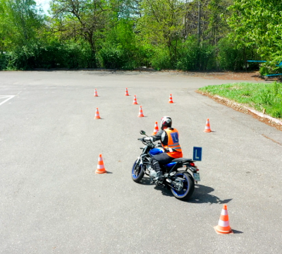 Dobra Szkoła LOK - plac manewrowy