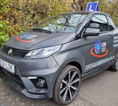 Dobra Szkoła LOK - samochód